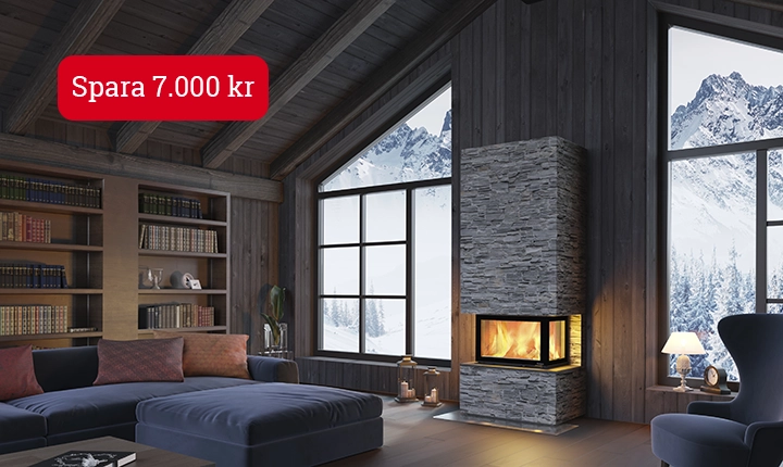 Lyxigt vardagsrum med braskamin, stora fönster med snöig utsikt och en bokhylla. Text: "Spara 7.000 kr". Perfekt för vintermys och avkoppling.